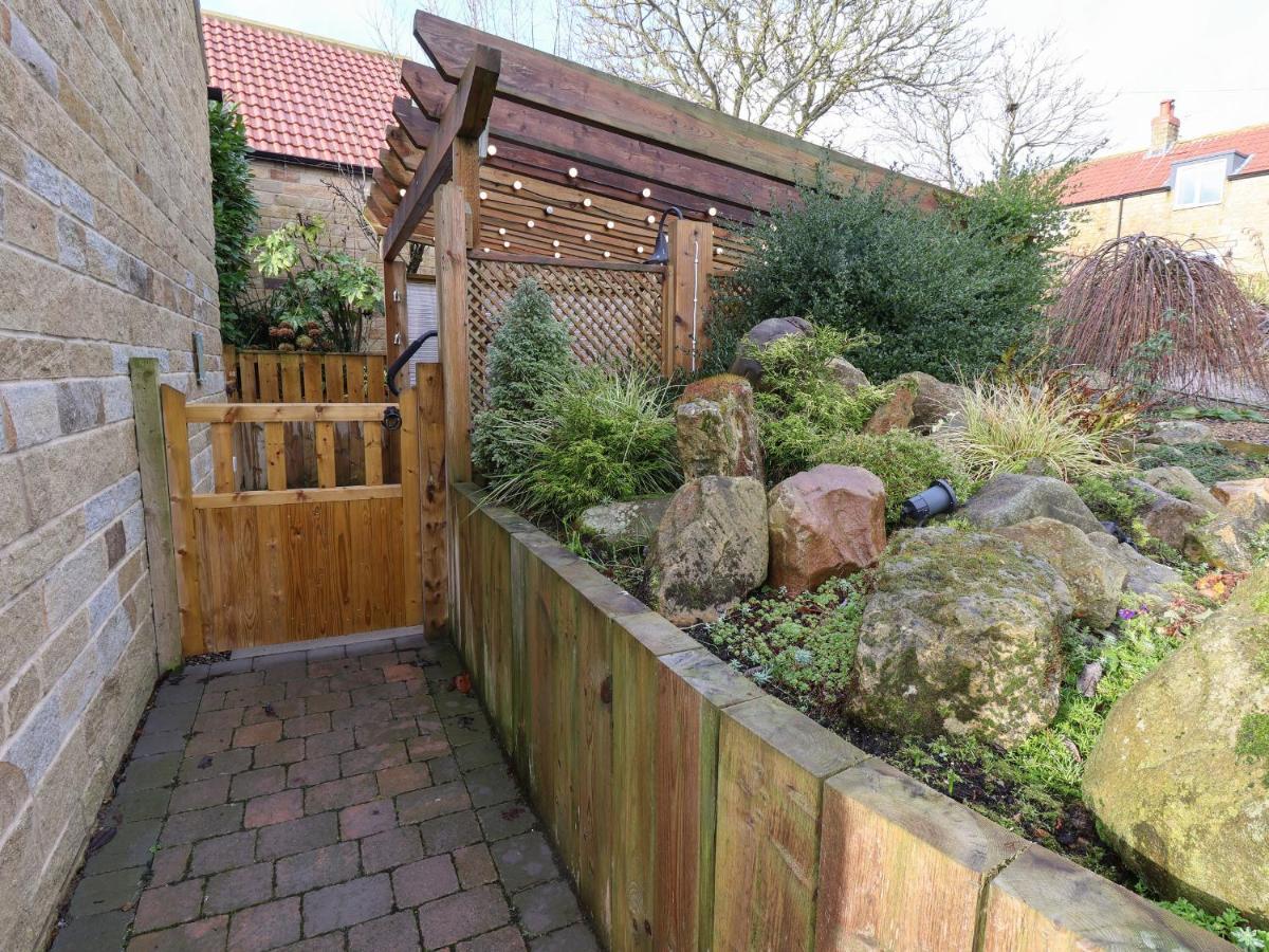 The Stables Villa Scarborough Exterior photo